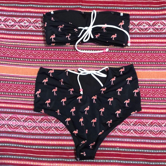 Victoria’s Secret Bikini - Picture 2 of 2